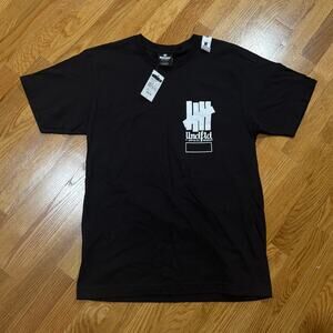 Undefeated T-Shirt Mens Medium UNDFTD Streetwear Short Sleeve Black NWT